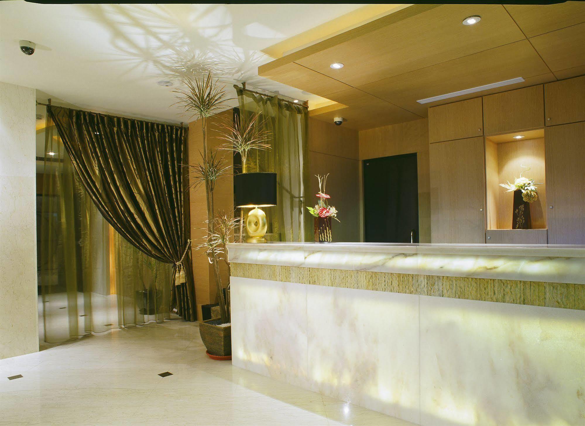 Alper Motel Taipei Exterior photo